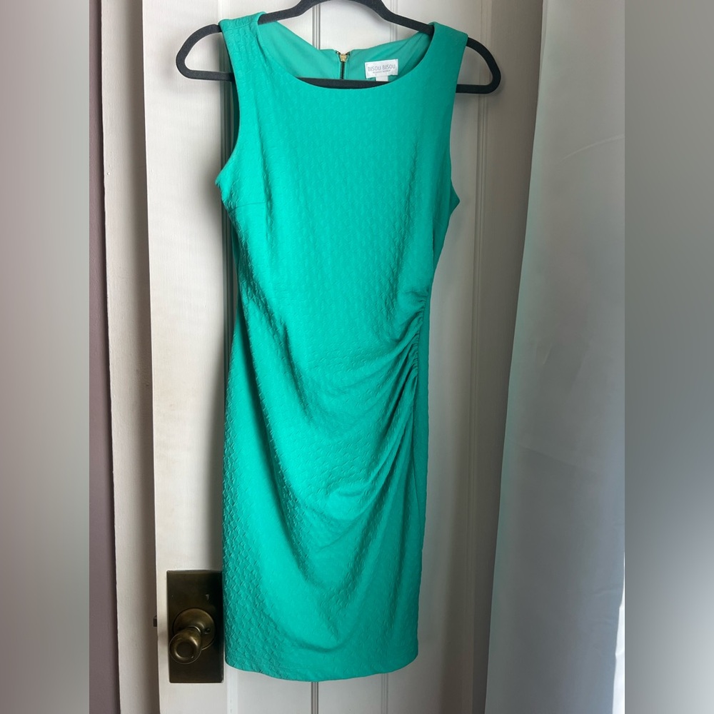 Bisou Bisou Vibrant Green Sleeveless Midi Dress